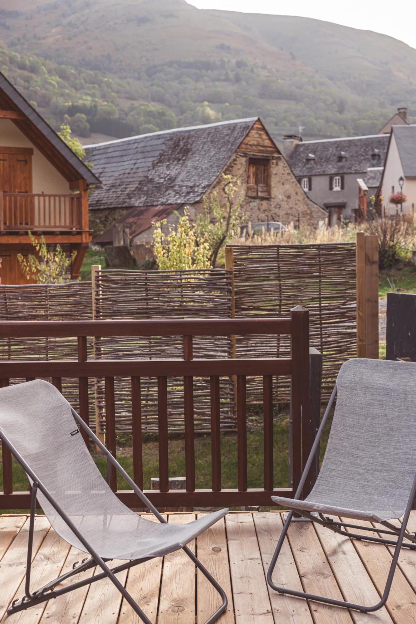 Les Hauts De Saint-Lary Exteriör bild