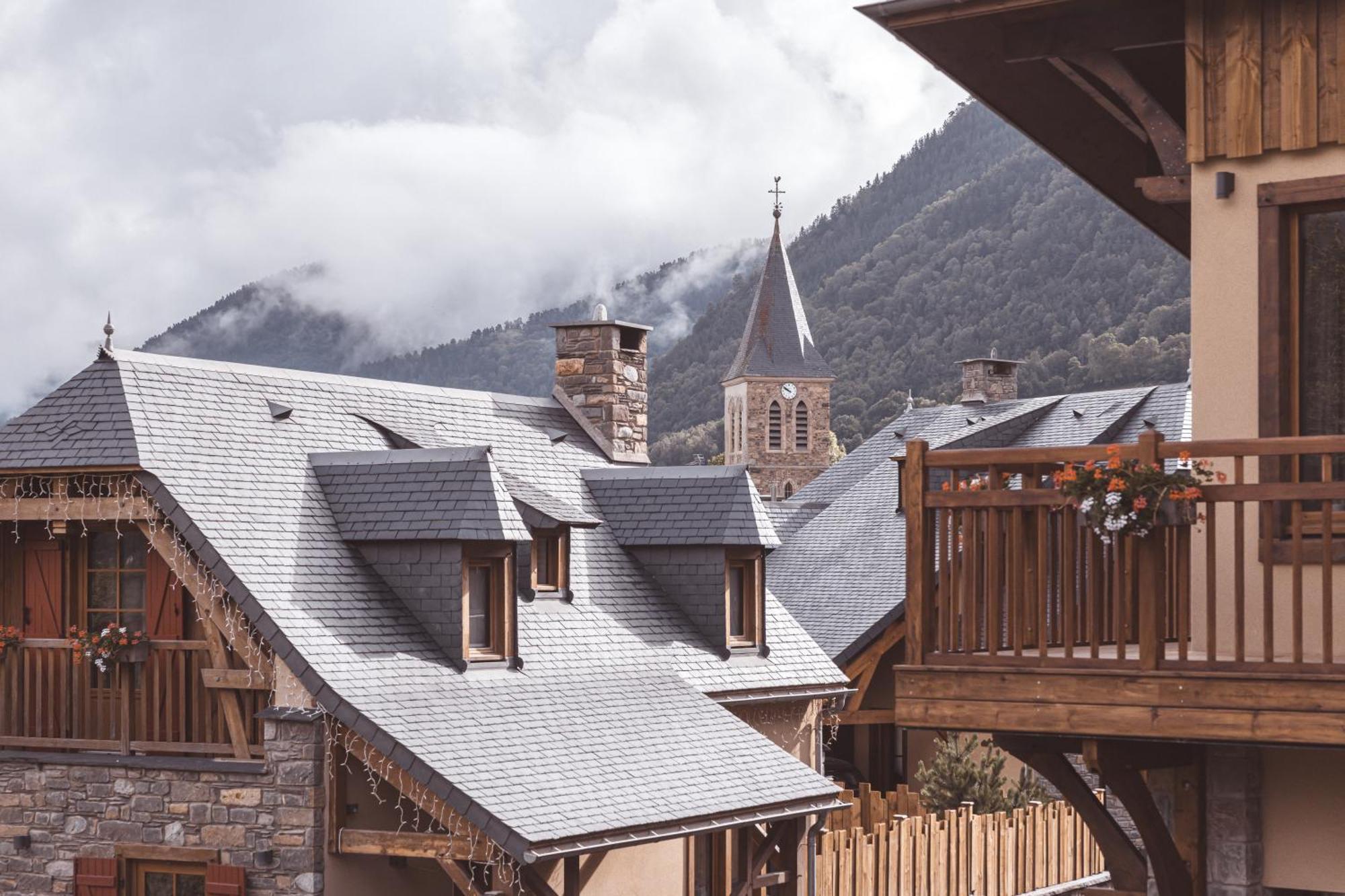 Les Hauts De Saint-Lary Exteriör bild