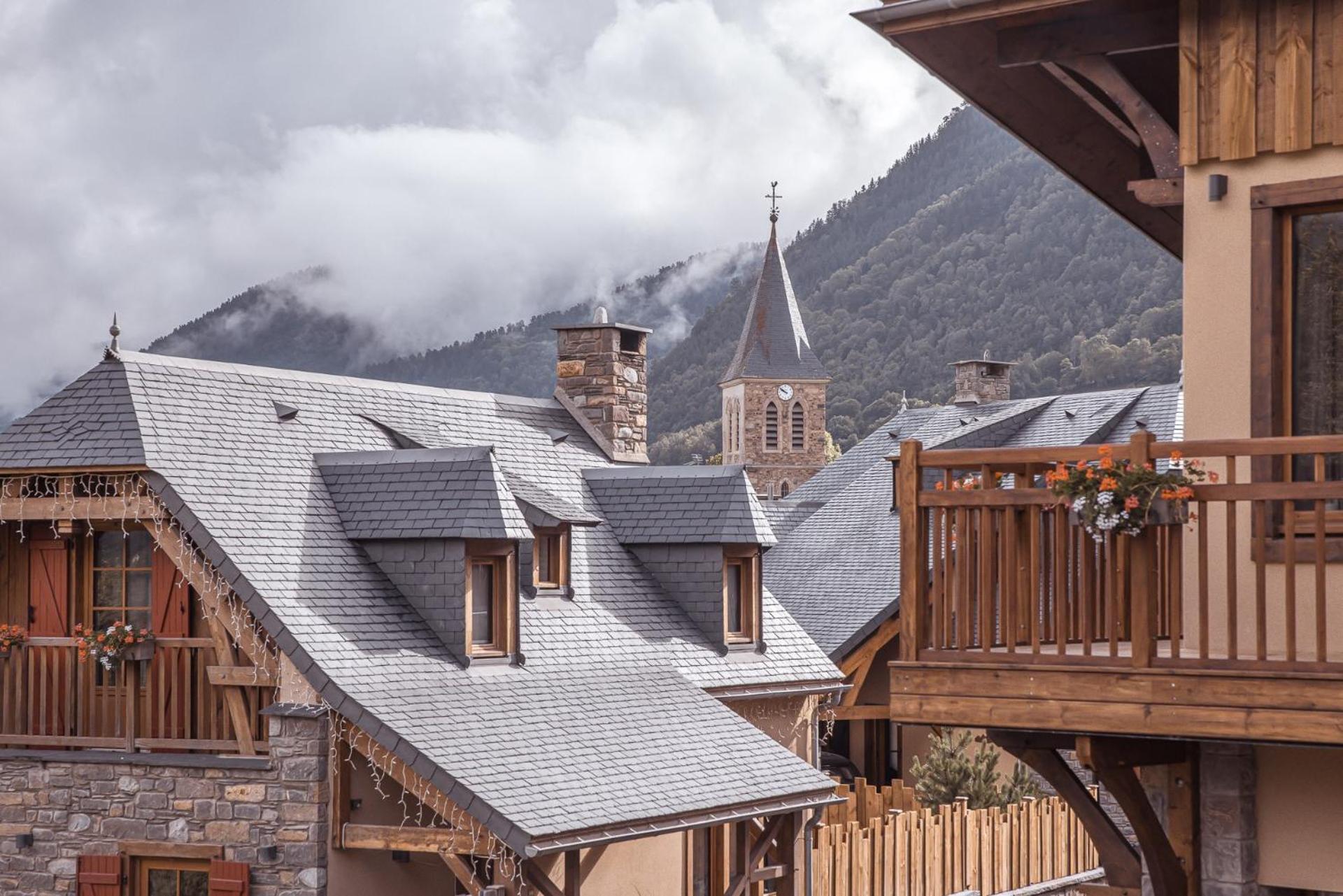 Les Hauts De Saint-Lary Exteriör bild