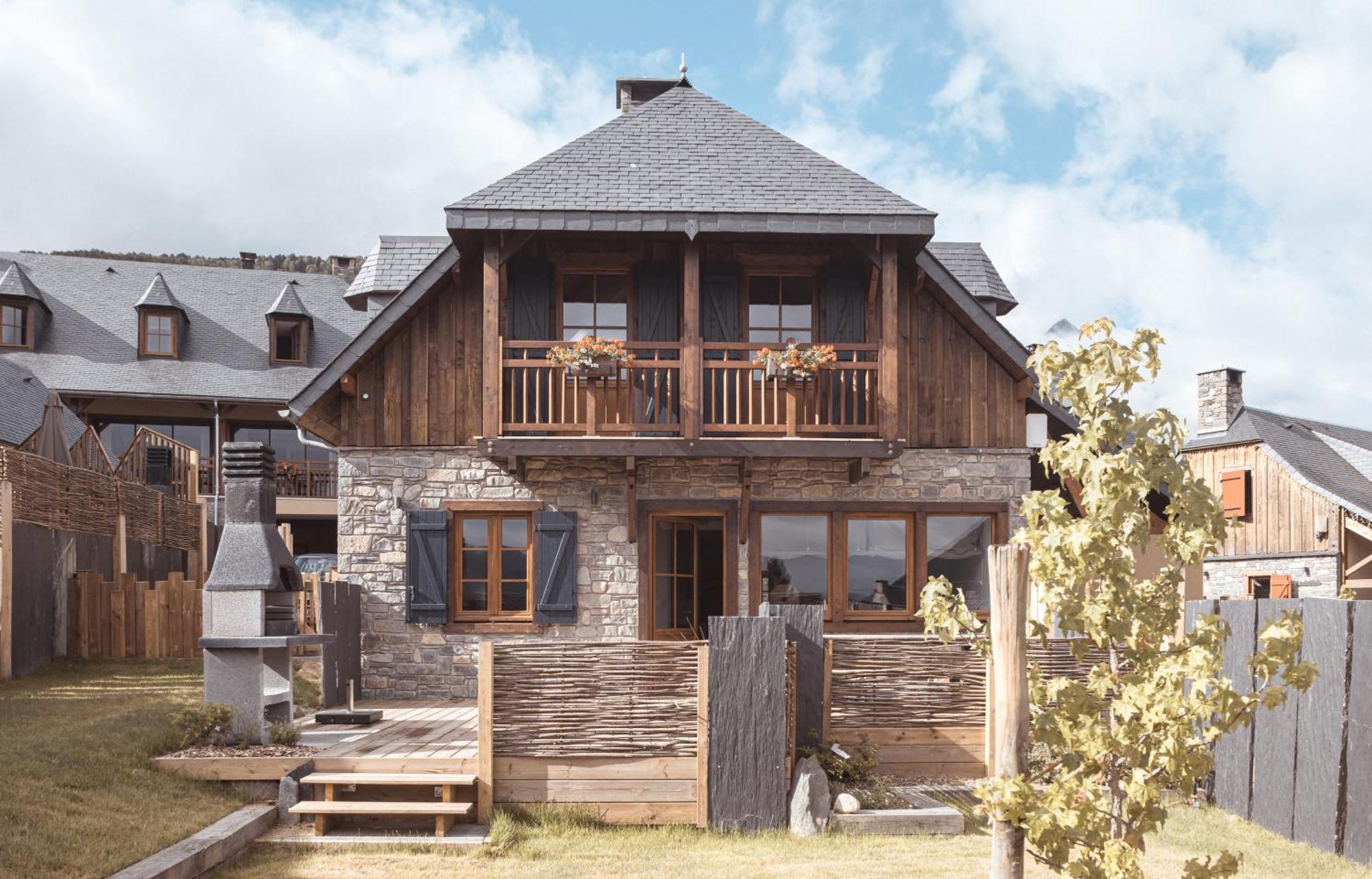 Les Hauts De Saint-Lary Exteriör bild
